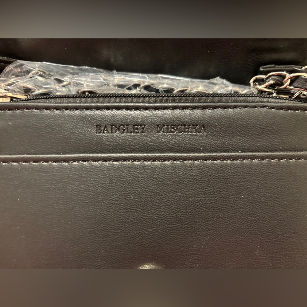NWT Badgley Mischka Diamond Quilted Crossbody - Picture 8 of 10